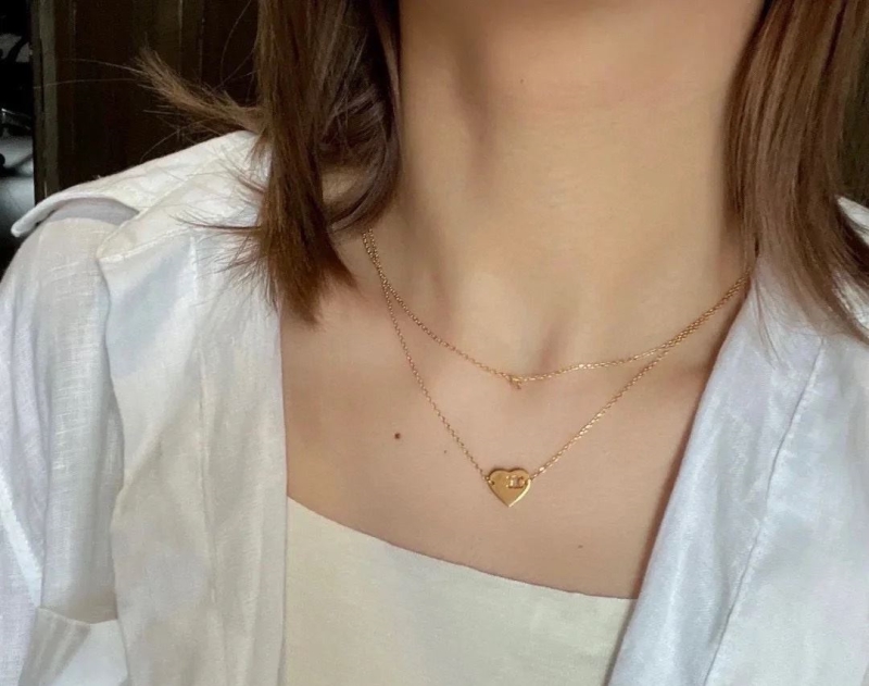 Ce1i*e necklaces